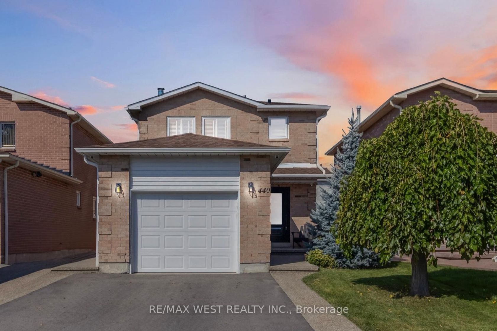 440 BLUESKY Crescent, Hurontario, Mississauga 