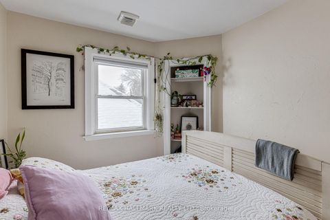 Photo 7 at 327 Vaughan Road, Cedarvale, Toronto