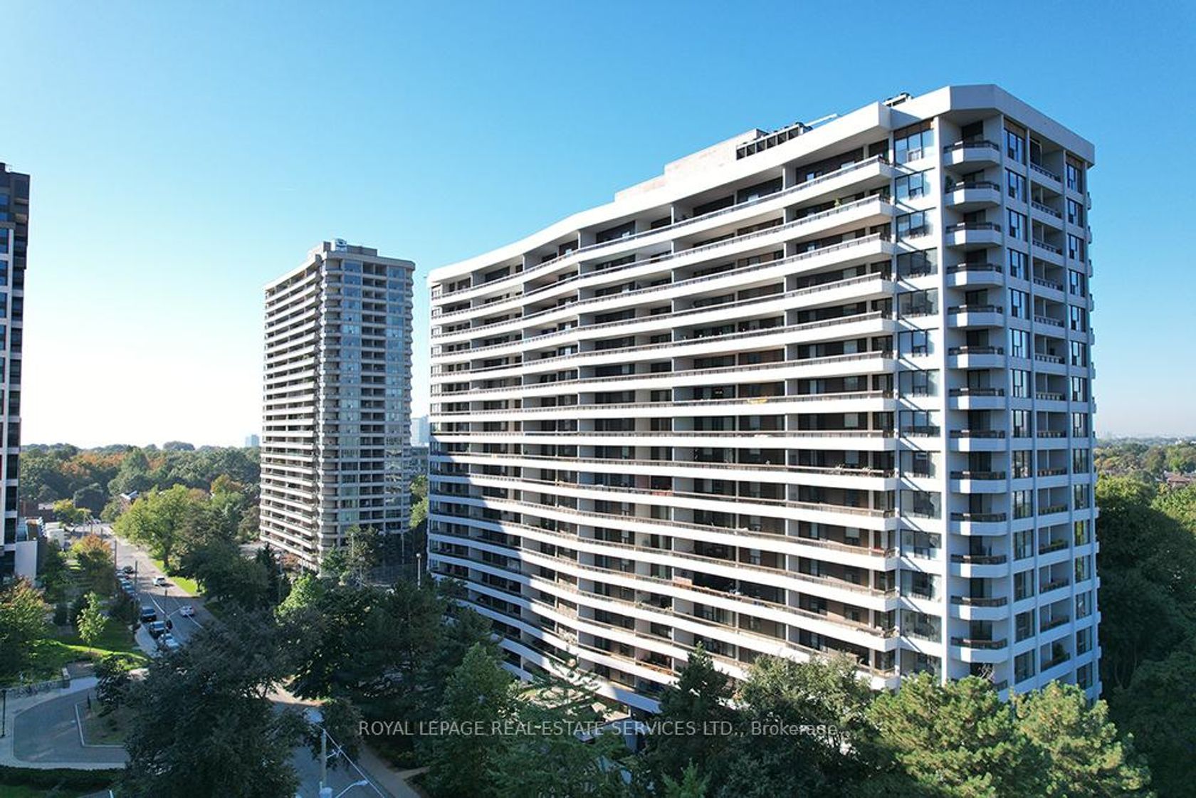 804 - 100 Quebec Avenue, High Park North, Toronto 