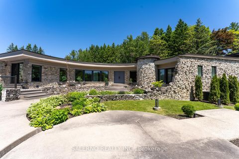 Photo 3 at 290 Kingscross Drive, King City, King Photo 3 at 290 Kingscross Drive, King City, King