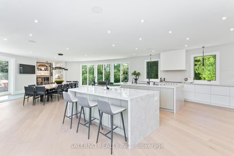 Photo 7 at 290 Kingscross Drive, King City, King Photo 7 at 290 Kingscross Drive, King City, King