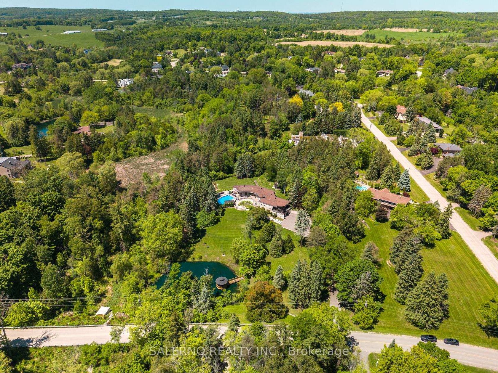 290 Kingscross Drive, King City, King 