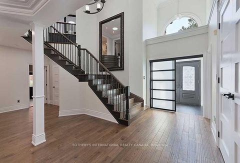 Photo 5 at 2 Kimber Crescent, East Woodbridge, Vaughan