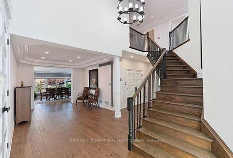 Photo 6 at 2 Kimber Crescent, East Woodbridge, Vaughan