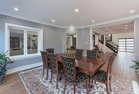 Photo 19 at 2 Kimber Crescent, East Woodbridge, Vaughan