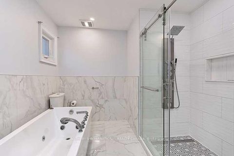 Photo 27 at 2 Kimber Crescent, East Woodbridge, Vaughan