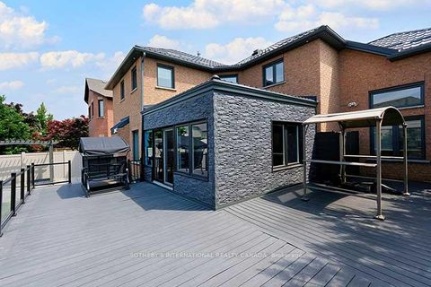 Photo 40 at 2 Kimber Crescent, East Woodbridge, Vaughan