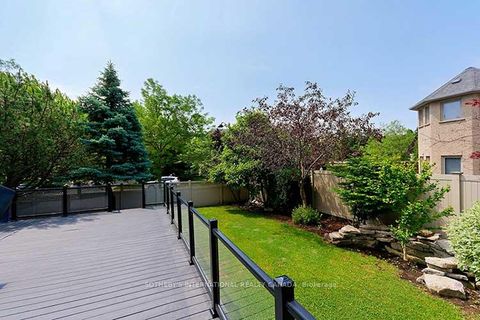 Photo 41 at 2 Kimber Crescent, East Woodbridge, Vaughan