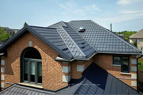 Photo 42 at 2 Kimber Crescent, East Woodbridge, Vaughan