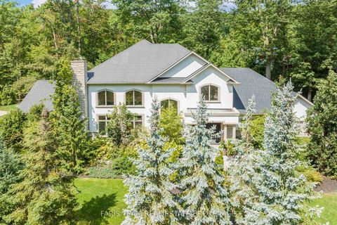 Photo 1 at 6 Georgina Drive, North Shore, Barrie