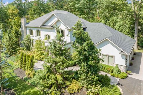 Photo 2 at 6 Georgina Drive, North Shore, Barrie