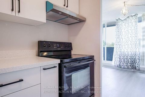 Photo 15 at 602 - 2 Glamorgan Avenue, Dorset Park, Toronto