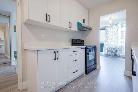 Photo 18 at 602 - 2 Glamorgan Avenue, Dorset Park, Toronto