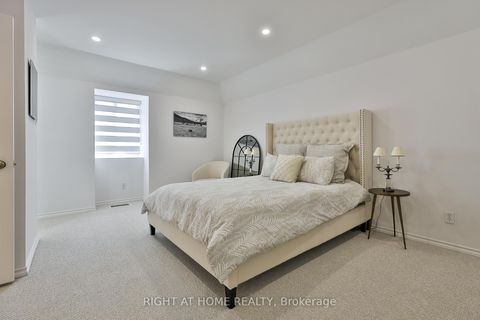 Photo 16 at 801 - 80 Charles Street E, Yonge Corridor, Toronto Photo 16 at 801 - 80 Charles Street E, Yonge Corridor, Toronto