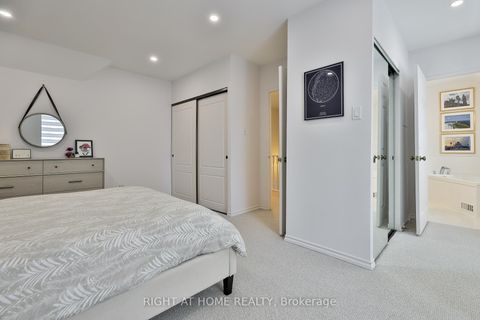 Photo 17 at 801 - 80 Charles Street E, Yonge Corridor, Toronto