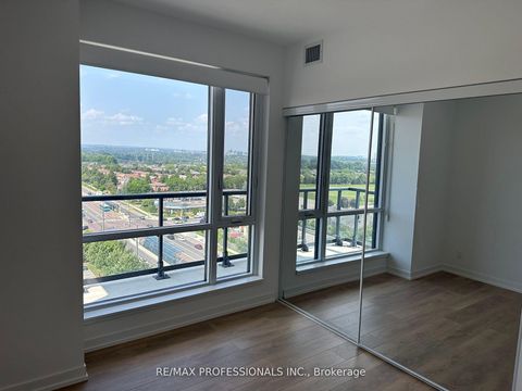 Photo 4 at B1203 - 7950 Bathurst Street, Beverley Glen, Vaughan