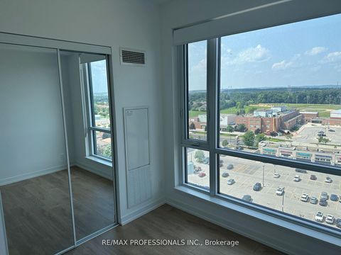 Photo 9 at B1203 - 7950 Bathurst Street, Beverley Glen, Vaughan