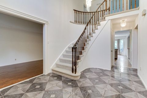 Photo 9 at 19 Crystal Drive N, Mill Pond, Richmond Hill Photo 9 at 19 Crystal Drive N, Mill Pond, Richmond Hill