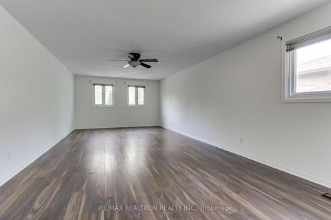 Photo 28 at 19 Crystal Drive N, Mill Pond, Richmond Hill Photo 28 at 19 Crystal Drive N, Mill Pond, Richmond Hill