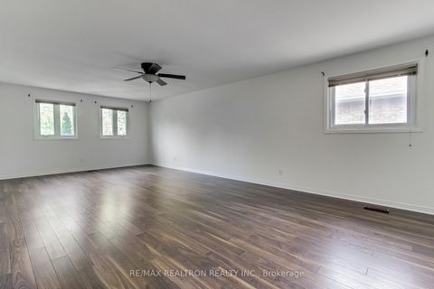 Photo 29 at 19 Crystal Drive N, Mill Pond, Richmond Hill Photo 29 at 19 Crystal Drive N, Mill Pond, Richmond Hill