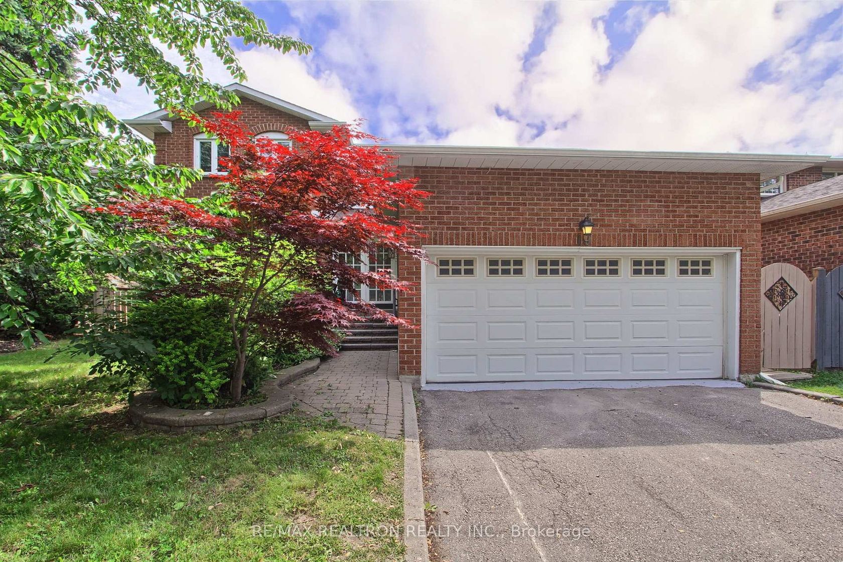 19 Crystal Drive N, Mill Pond, Richmond Hill 