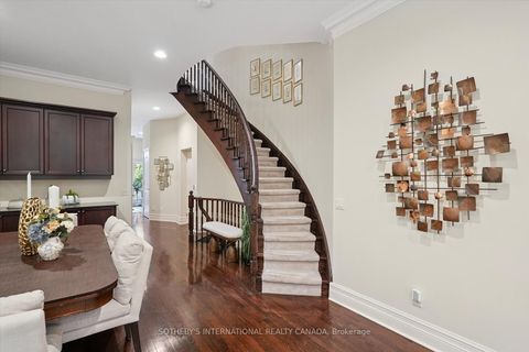 Photo 5 at 4 - 260 Russell Hill Road, Casa Loma, Toronto