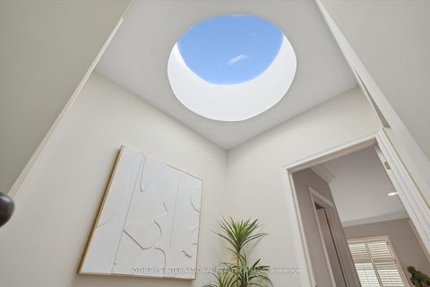 Photo 21 at 4 - 260 Russell Hill Road, Casa Loma, Toronto Photo 21 at 4 - 260 Russell Hill Road, Casa Loma, Toronto