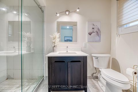 Photo 20 at 627 Conacher Drive, Newtonbrook East, Toronto