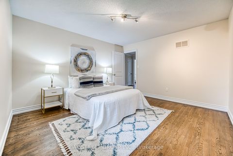Photo 29 at 627 Conacher Drive, Newtonbrook East, Toronto