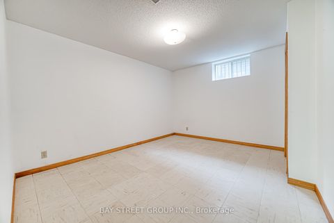 Photo 35 at 627 Conacher Drive, Newtonbrook East, Toronto