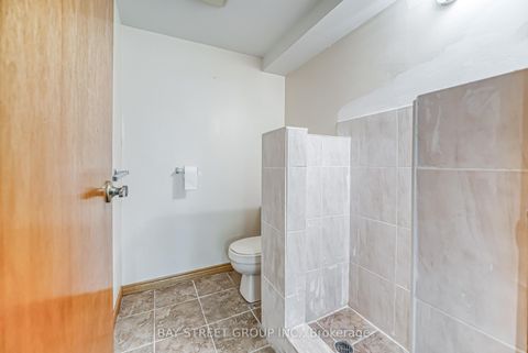 Photo 36 at 627 Conacher Drive, Newtonbrook East, Toronto
