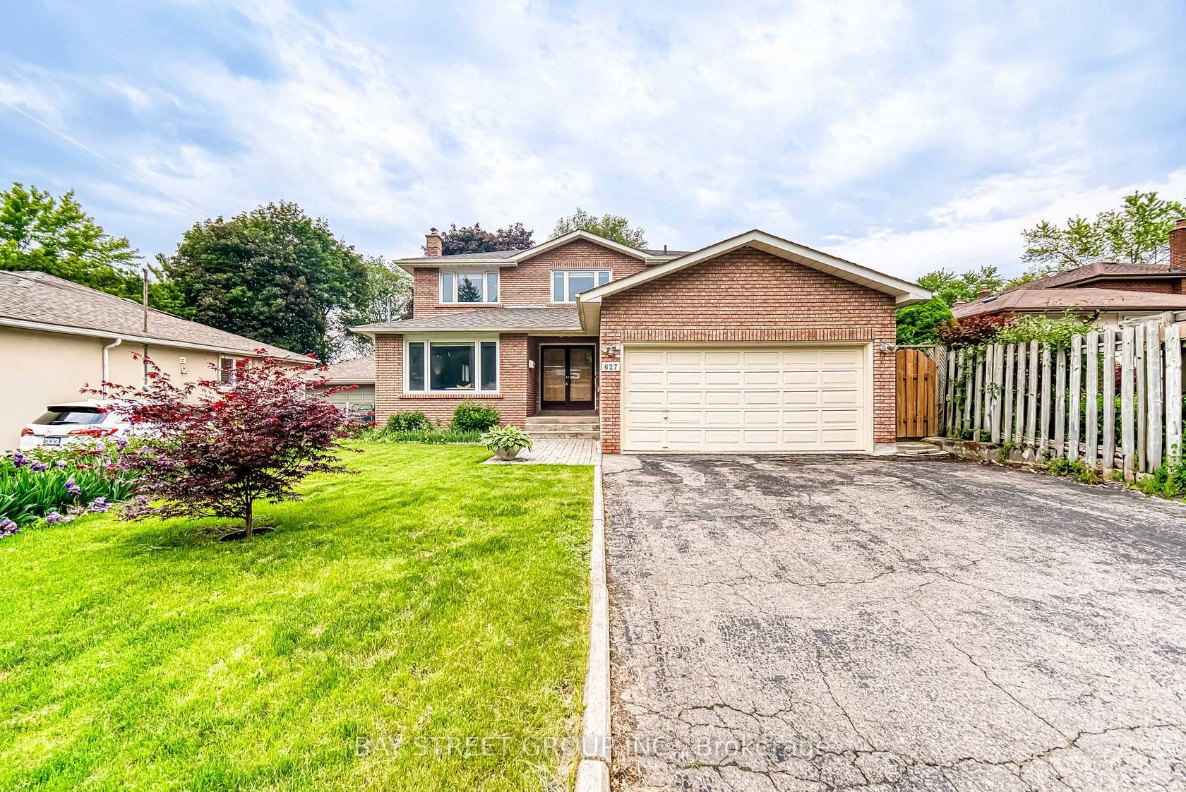 627 Conacher Drive, Newtonbrook East, Toronto 