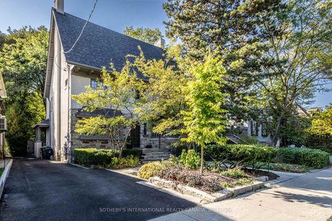 Photo 2 at 74 Inglewood Drive, Moore Park, Toronto