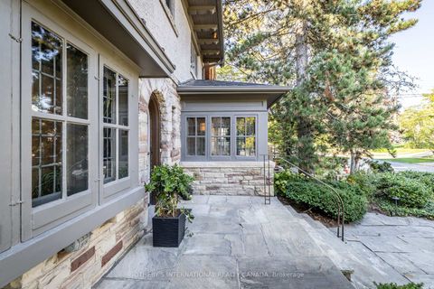 Photo 3 at 74 Inglewood Drive, Moore Park, Toronto