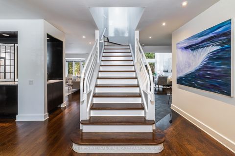 Photo 4 at 74 Inglewood Drive, Moore Park, Toronto