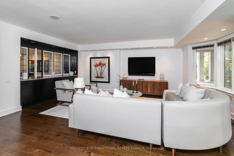 Photo 6 at 74 Inglewood Drive, Moore Park, Toronto