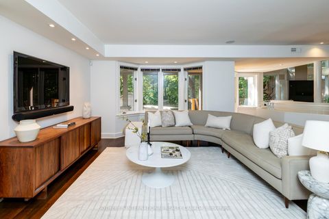 Photo 8 at 74 Inglewood Drive, Moore Park, Toronto