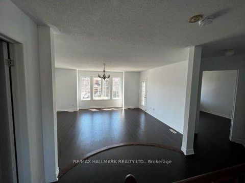 Photo 5 at 85 Watkins Glen Crescent, Bayview Wellington, Aurora