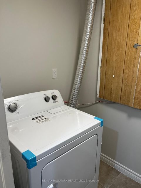 Photo 18 at 85 Watkins Glen Crescent, Bayview Wellington, Aurora