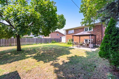 Photo 38 at 47 Marthclare Avenue, Donalda, Toronto