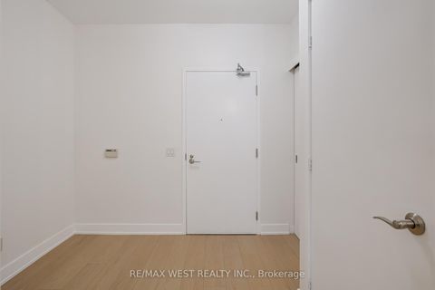 Photo 9 at 431 - 1030 King Street W, Niagara, Toronto