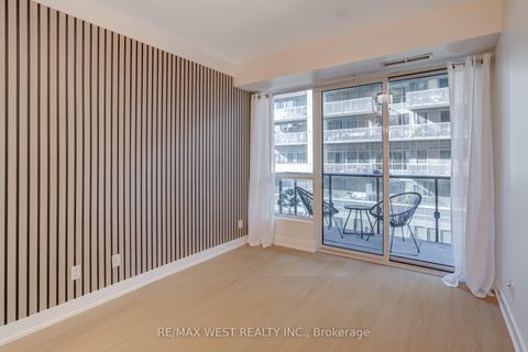 Photo 17 at 431 - 1030 King Street W, Niagara, Toronto