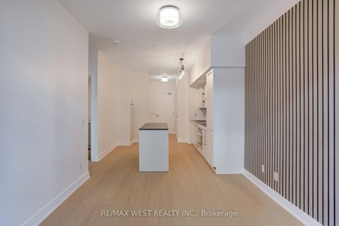 Photo 18 at 431 - 1030 King Street W, Niagara, Toronto