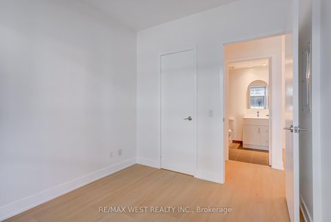 Photo 20 at 431 - 1030 King Street W, Niagara, Toronto