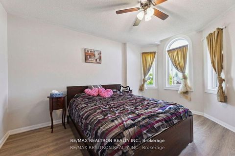 Photo 4 at 70 Padfield Drive, Bowmanville, Clarington