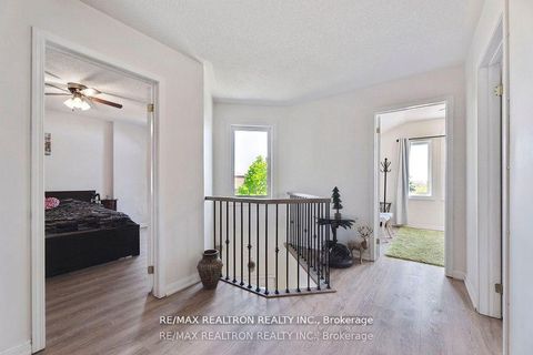 Photo 8 at 70 Padfield Drive, Bowmanville, Clarington