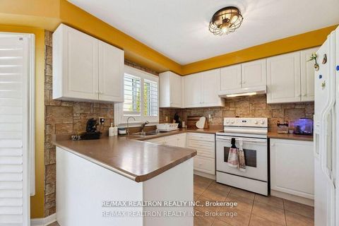 Photo 26 at 70 Padfield Drive, Bowmanville, Clarington