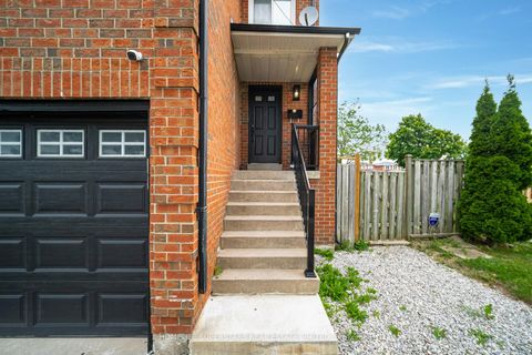 Photo 1 at 3 New Seabury Drive, Glen Shields, Vaughan