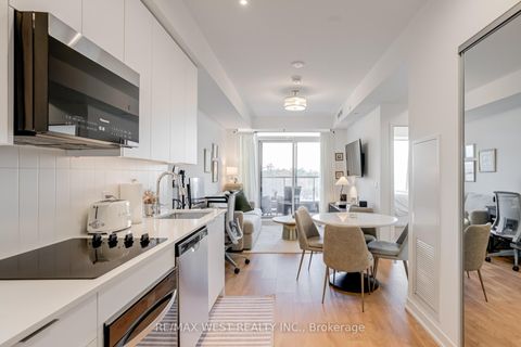 Photo 1 at 511 - 474 Caldari Road, Concord, Vaughan