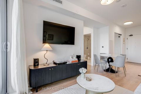 Photo 17 at 511 - 474 Caldari Road, Concord, Vaughan